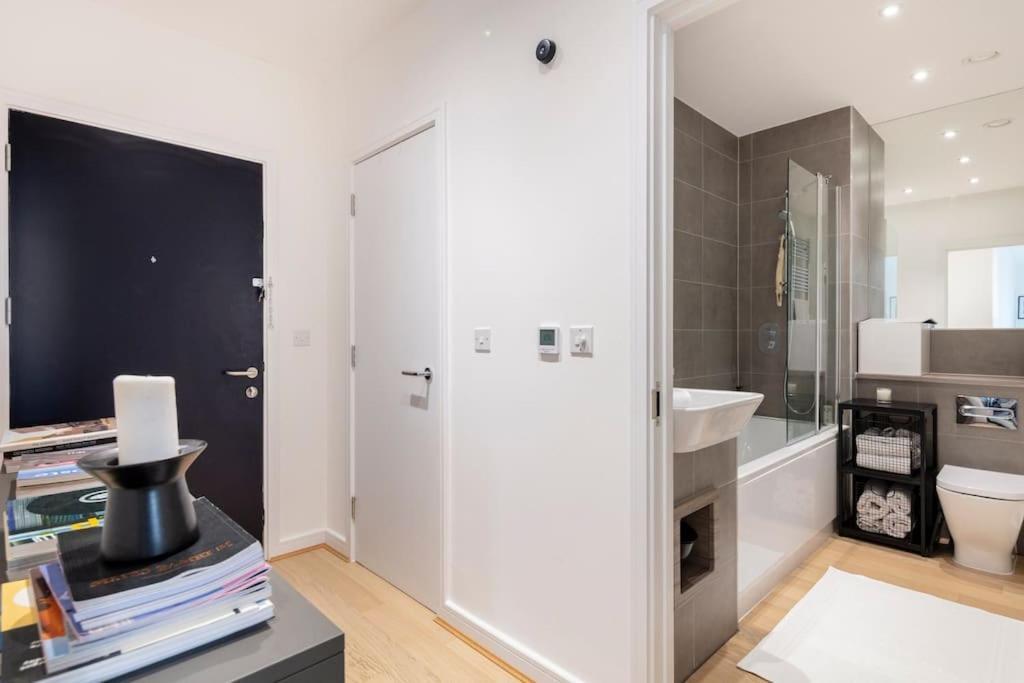Cozy Flat In Hip East London Apartment Exterior photo